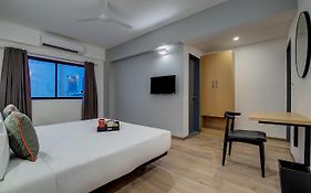Oyo Townhouse 048 Hadapsar